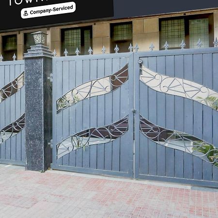 Super Townhouse Sushant Lok Phase 1 Formerly Hotel Neven Gurgaon Exterior foto