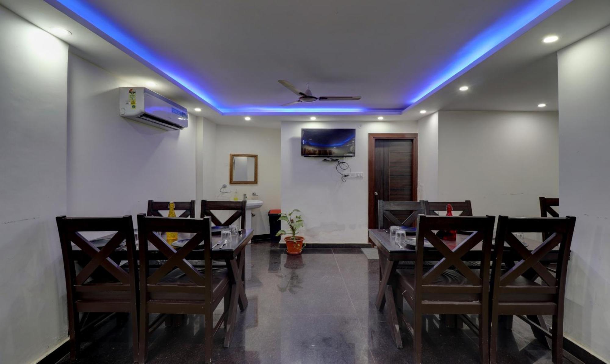 Super Townhouse Sushant Lok Phase 1 Formerly Hotel Neven Gurgaon Exterior foto