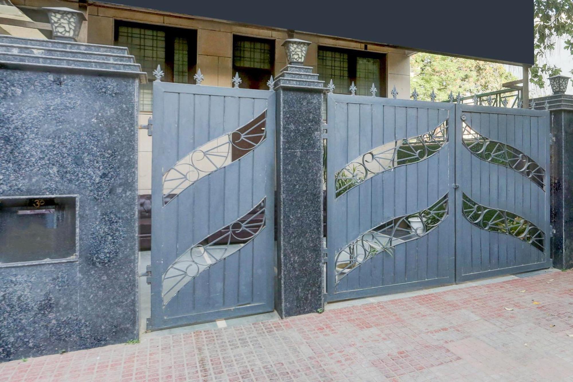 Super Townhouse Sushant Lok Phase 1 Formerly Hotel Neven Gurgaon Exterior foto