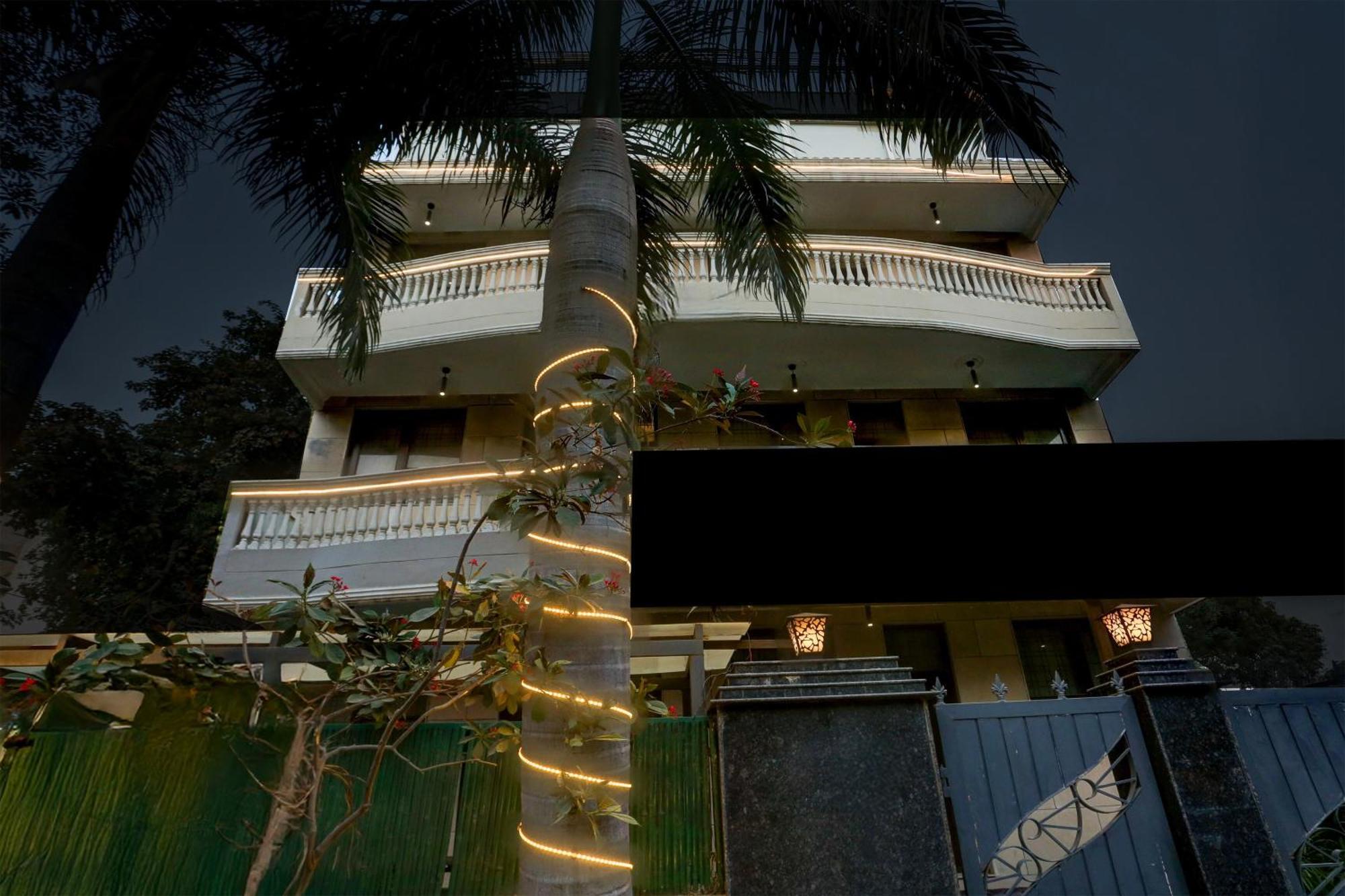 Super Townhouse Sushant Lok Phase 1 Formerly Hotel Neven Gurgaon Exterior foto